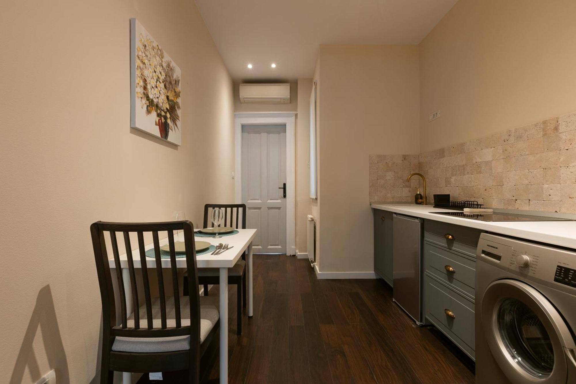 טימישוארה Central Charm - 2Br Apartment מראה חיצוני תמונה